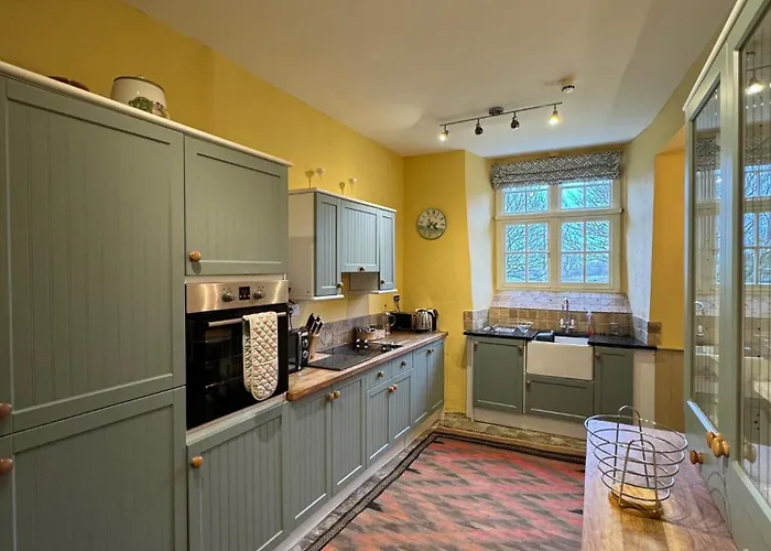 Braithwaite Hall Apartment